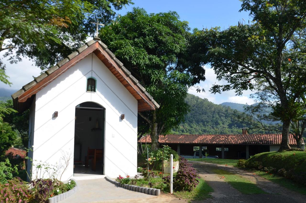 Pousada Nossa Senhora Penedo  Exterior photo The Chapel of the Holy Family